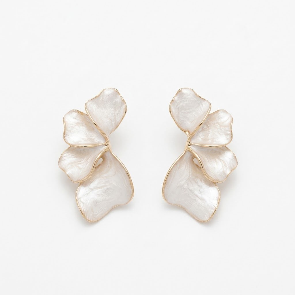 Aretes Petal Marfil