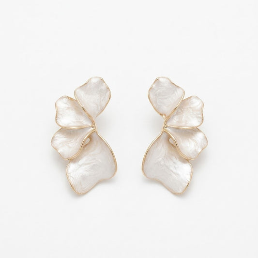 Aretes Petal Marfil